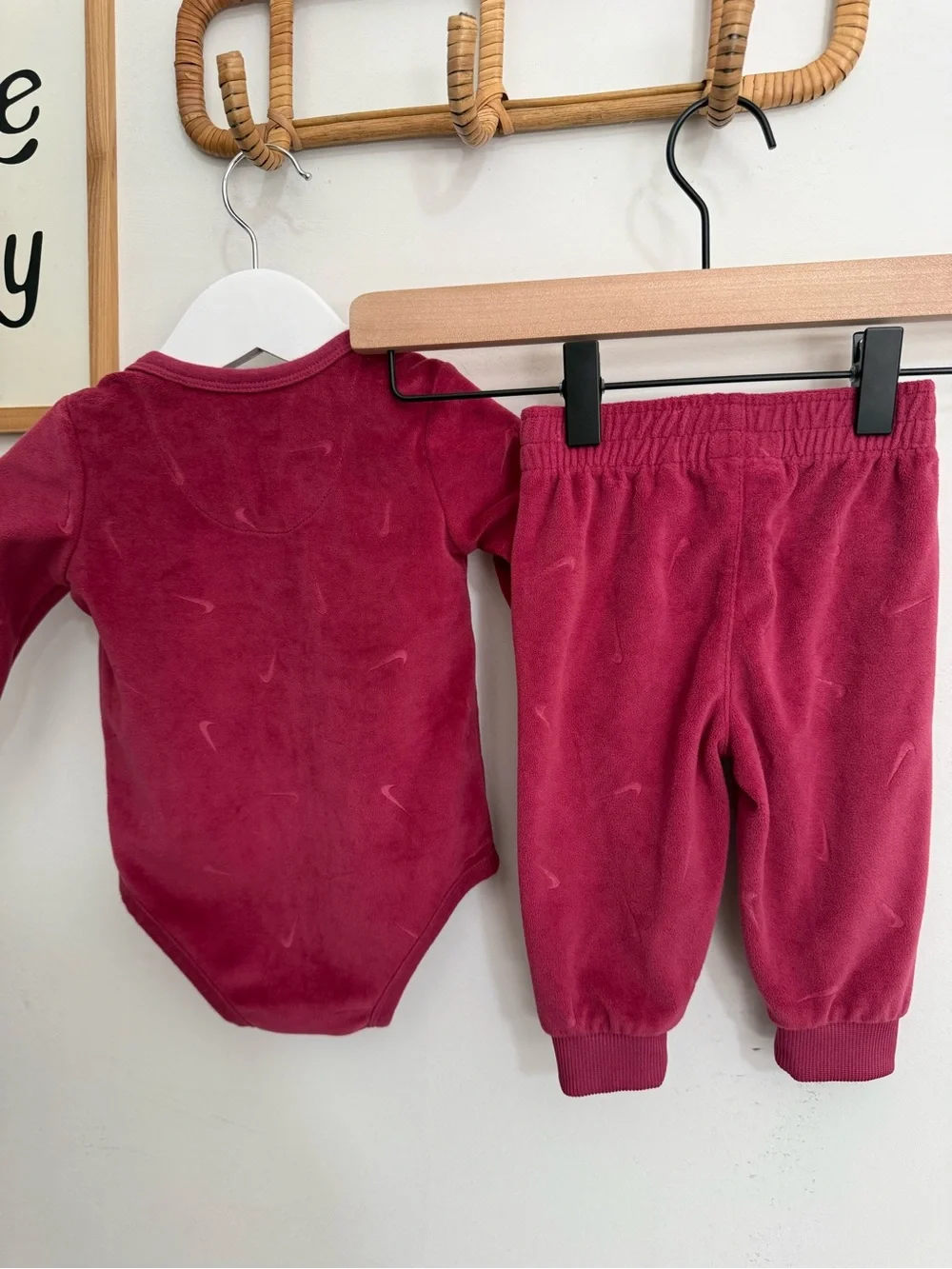 Nike - 6m velour matching set